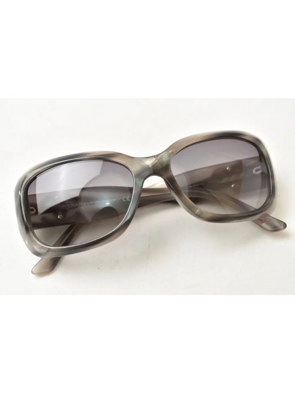 Chanel Sunglasses Eyewear CC Logo Polarized Gray